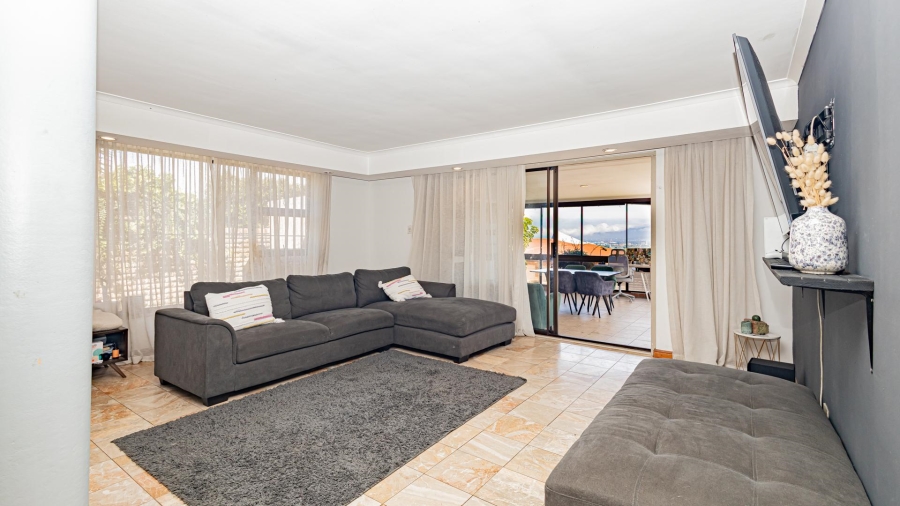 3 Bedroom Property for Sale in Plattekloof Western Cape